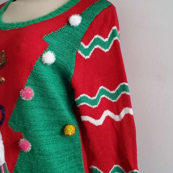 Christmas Ugly Sweater - Picture 6 of 13